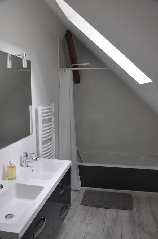 B&B Le Relais Des Saints Peres Auxerre Habitación foto