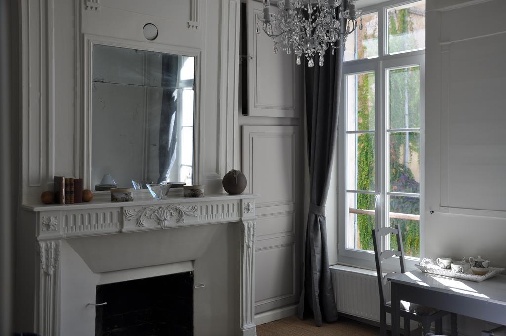B&B Le Relais Des Saints Peres Auxerre Habitación foto