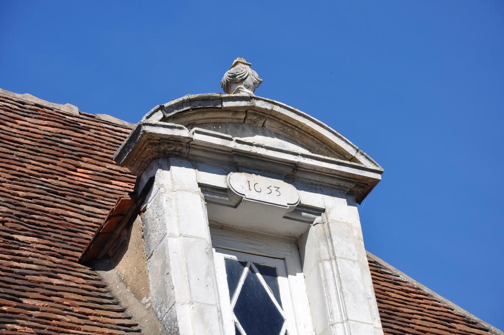 B&B Le Relais Des Saints Peres Auxerre Exterior foto