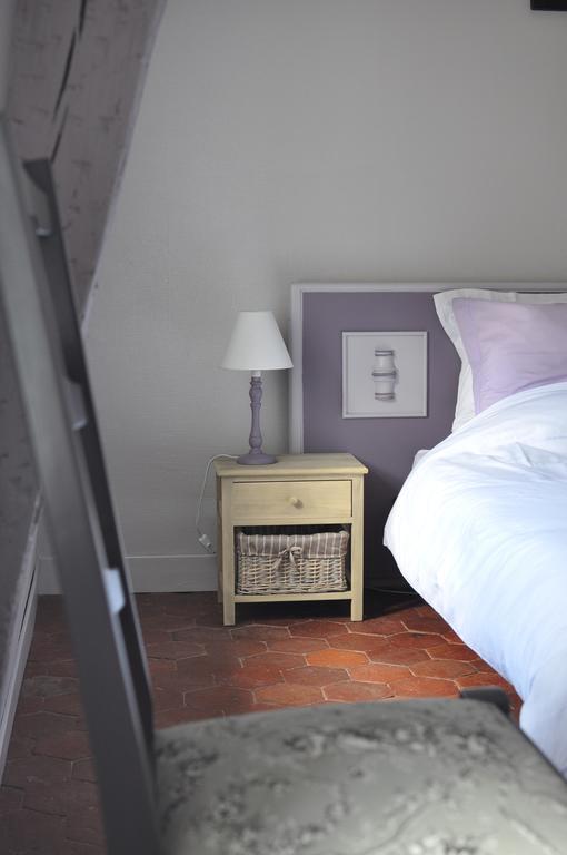 B&B Le Relais Des Saints Peres Auxerre Habitación foto